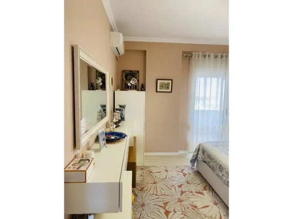 Durres, shitet apartament 2+1+Ballkon Kati 6, 120 m² 150.000 € 