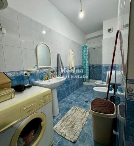 Tirane, jepet me qera apartament 1+1+Ballkon Kati 4, 60 m² 450 € (Astir)