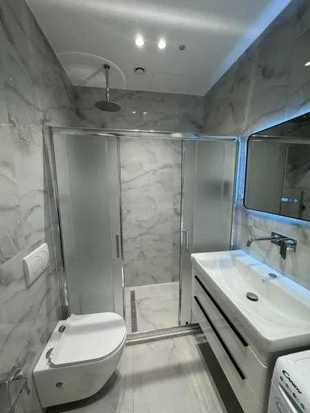 Tirane, jepet me qera apartament 2+1+Ballkon Kati 6, 118 m² 1.350 € (Rruga e Barrikadave)