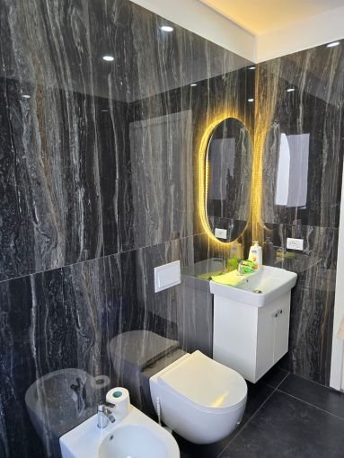 Tirane, jepet me qera apartament 2+1 Kati 3, 85 m² 500 € (Tek UNIVERS CITY)