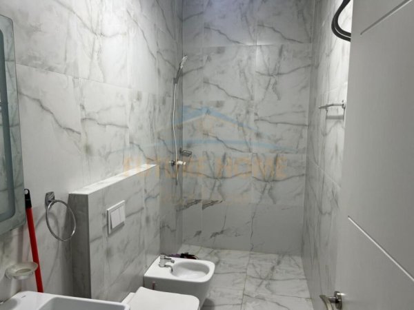 Tirane, shitet Kati 1, 103 m² 193.000 € (PORCELAN)