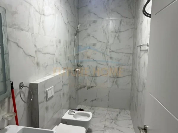 Tirane, shitet Kati 1, 103 m² 193.000 € (PORCELAN)