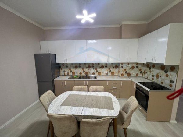 Tirane, shitet Kati 1, 103 m² 193.000 € (PORCELAN)