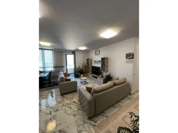 Durres, shitet apartament Kati 13, 118 m² 320.000 € 