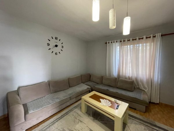 Tirane, shitet apartament 1+1+Ballkon Kati 1, 102 m² 110.000 € (Rruga Muhamed Deliu)