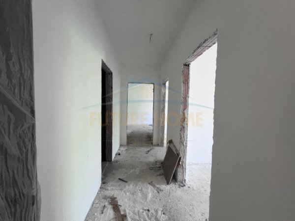 Tirane, shitet apartament Kati 5, 120 m² 169.260 € (RRUGA 5 MAJI)