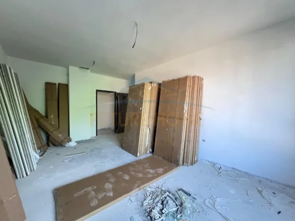 Tirane, shitet apartament Kati 5, 120 m² 169.260 € (RRUGA 5 MAJI)