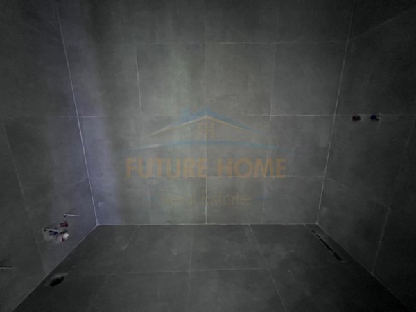 Tirane, shitet apartament Kati 5, 120 m² 169.260 € (RRUGA 5 MAJI)