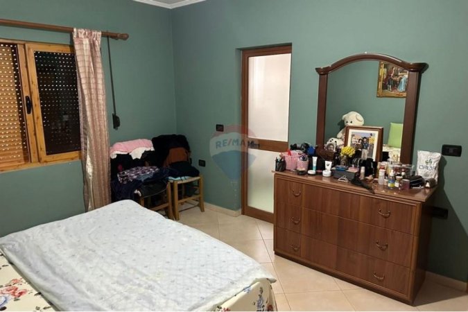 Tirane, jepet me qera apartament 2+1 Kati 1, 75 m² 650 € (Qyteti Studenti, Tiranë)