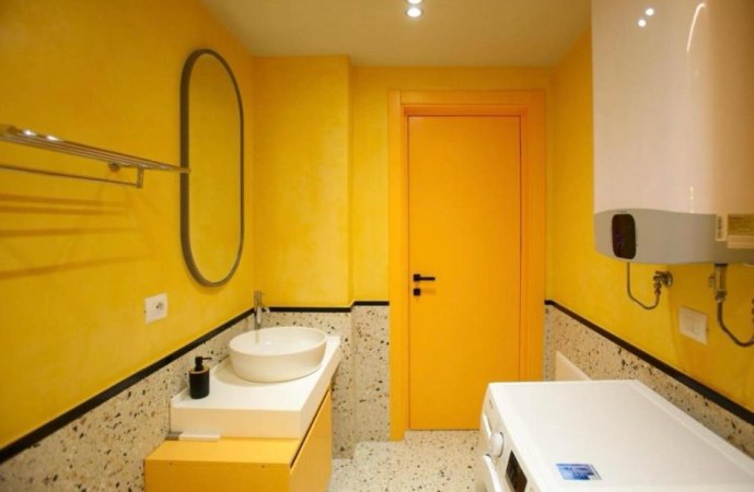 Vlore, jepet me qera apartament 2+1+Ballkon Kati 4, 126 m² 1.200 € (Lungomare)