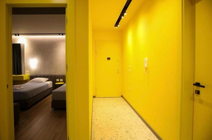 Vlore, jepet me qera apartament 2+1+Ballkon Kati 4, 126 m² 1.200 € (Lungomare)