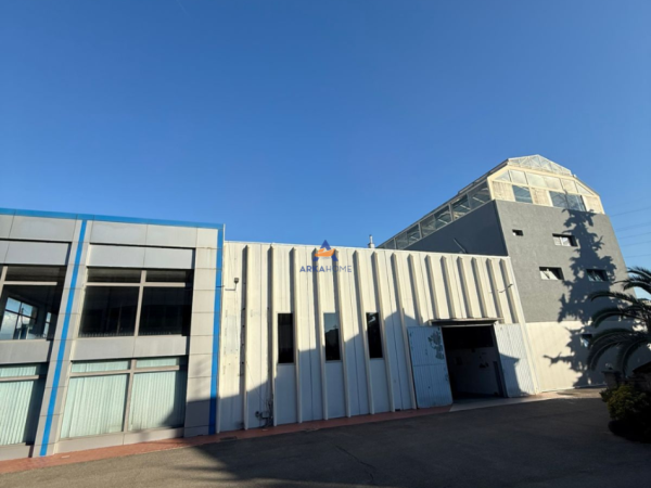Tirane, jepet me qera ambjent biznesi Kati 2, 3.000 m² 13.000 € (Autostrada Tirane-Durres)