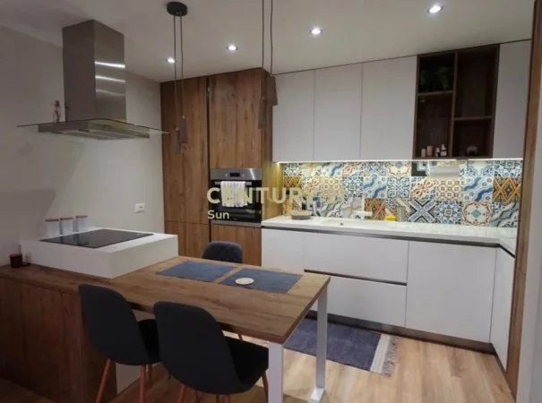 Tirane, shitet apartament 1+1 Kati 8, 65 m² 108.000 €