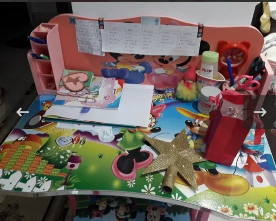 Tirane, shes Tavoline mesimi/studimi per femije 30 €