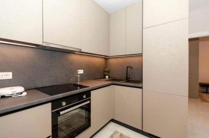 Vlore, jepet me qera apartament 2+1+Ballkon , 73 m² 500 € (Shkolla Muzikes)