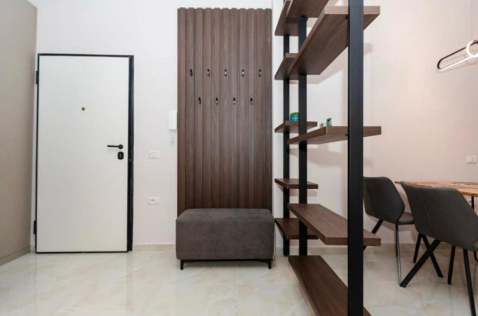 Vlore, jepet me qera apartament 2+1+Ballkon , 89 m² 550 € (Shkolla Muzikes)