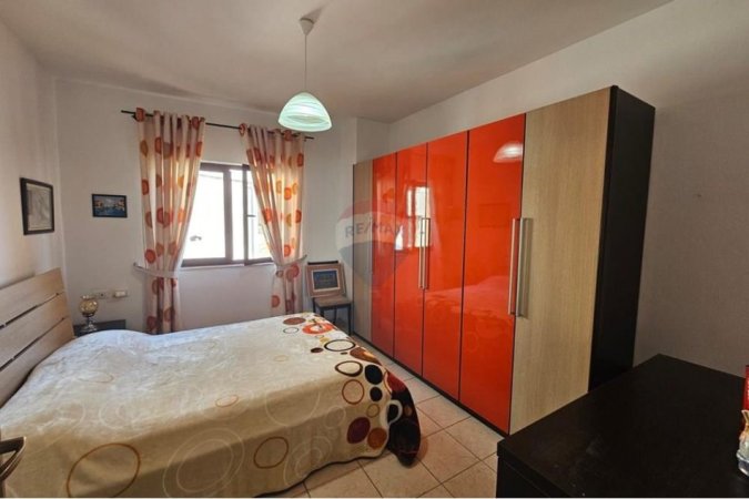 Tirane, jepet me qera apartament 2+1 Kati 2, 600 € (Elenora)