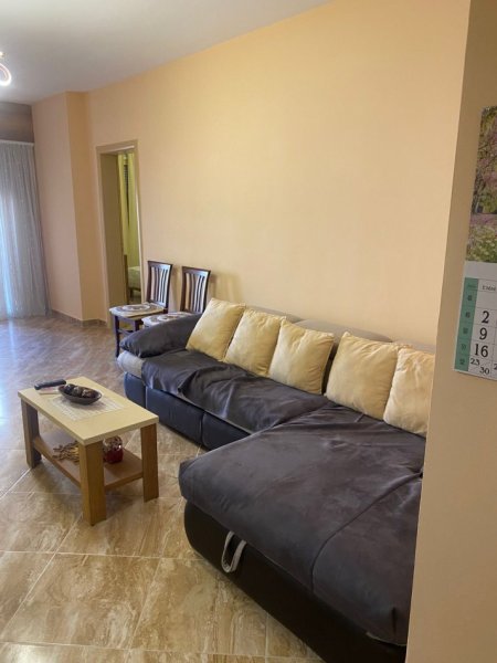 Vlore, jepet me qera apartament 2+1+Ballkon Kati 6, 100 m² 400 € (lungomare)