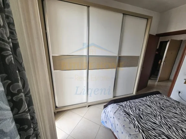 Tirane, shitet apartament Kati 8, 80 m² 125.000 € (UNAZA E RE)