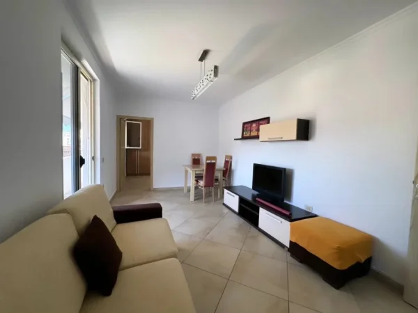 Tirane, shitet apartament 3+1 , 88 m² 135.000 € (21 dhjetori)