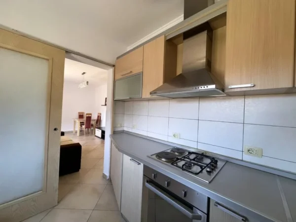 Tirane, shitet apartament 3+1 , 88 m² 135.000 € (21 dhjetori)
