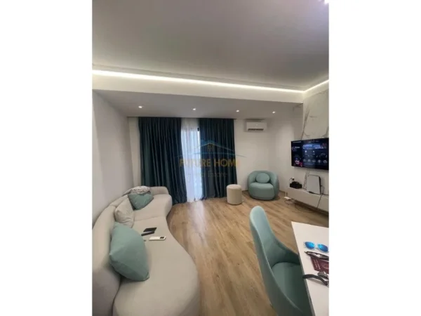 Tirane, shitet apartament Kati 11, 69 m² 160.000 € (FARMACIA 10)