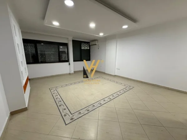 Tirane, jepet me qera ambjent biznesi Kati 4, 164 m² 1.400 € (SHESHI WILLSON)