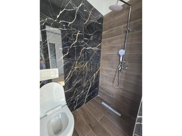 Tirane, jepet me qera apartament 2+1 , 90 m² 600 € (Ruga e Elbasanit)