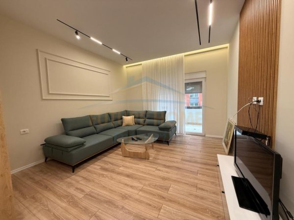 Tirane, shitet apartament 2+1+2, Kati 1, 112 m² 256.000 € (ALI DEMI)