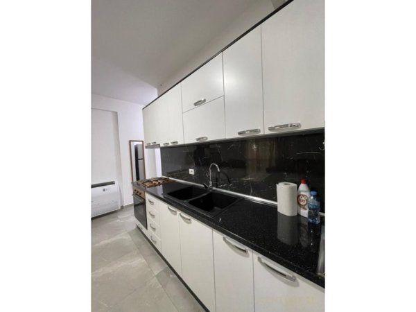 Tirane, shitet apartament 1+1 Kati 1, 58 m² 135.000 € (Liqeni i thate)