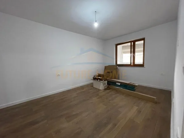 Tirane, shitet Kati 2, 96 m² 235.000 € (PAZARI I RI)
