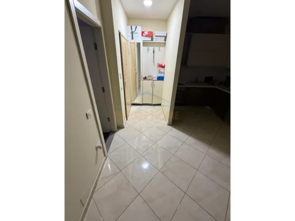 Tirane, shitet apartament 1+1+Ballkon Kati 8, 78 m² 110.000 € 