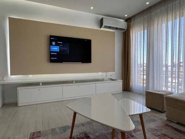 Tirane, jepet me qera apartament 2+1+Aneks+Ballkon Kati 5, 113 m² 600 € (Astir)