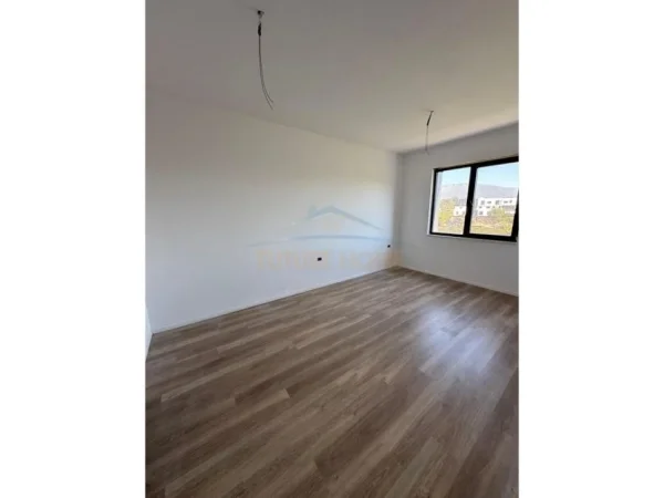 SHITET APARTAMENT 2+1+2 TEK LIQENI I THATE, PRANE RADISSON