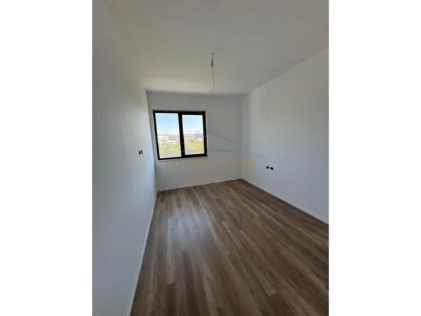 SHITET APARTAMENT 2+1+2 TEK LIQENI I THATE, PRANE RADISSON