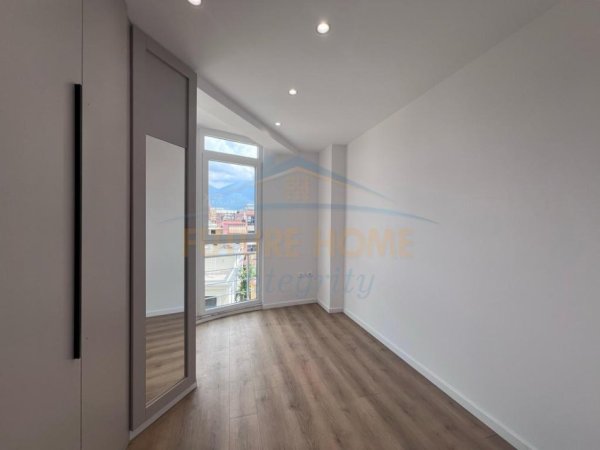 Tirane, shitet apartament Kati 4, 78 m² 189.000 € (PAZARI I RI)