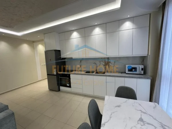 Tirane, shitet apartament Kati 6, 116 m² 232.460 € (BULEVARDI I RI)