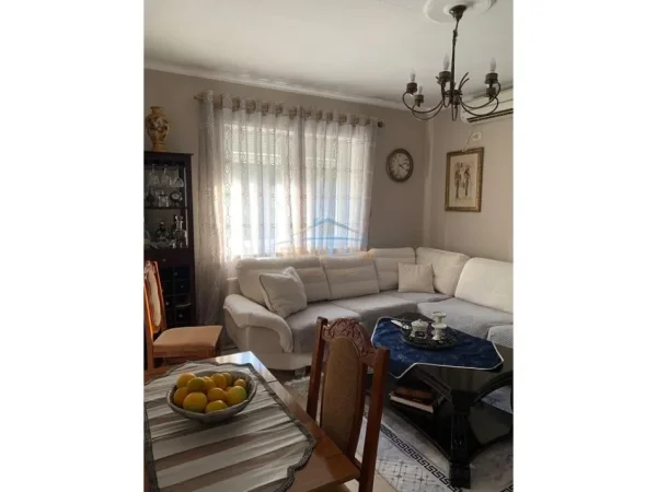 Tirane, shitet apartament Kati 2, 59 m² 100.000 € (KOMBINAT)