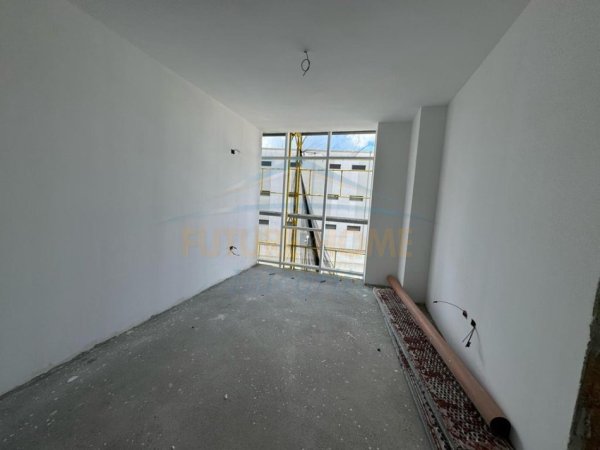 Tirane, shitet apartament Kati 2, 199 m² 360.000 € (STACIONI I TRENIT)