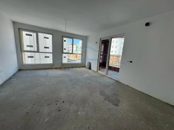 Tirane, shitet apartament Kati 2, 199 m² 360.000 € (STACIONI I TRENIT)