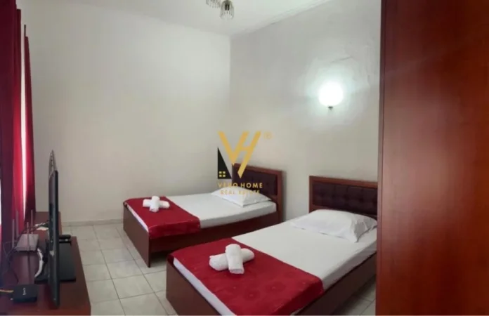 Tirane, jepet me qera Hyrje Vile 1+1+Ballkon Kati 2, 150 m² 500 € (SELVIA)