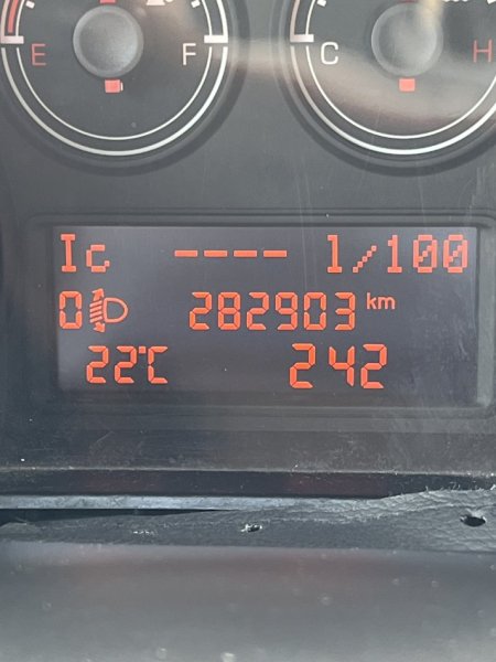 Lushnje, shitet makine Fiat Bravo 1.9 jtd Nafte, gri e erret manuale Kondicioner 280.000 km 2.000 €