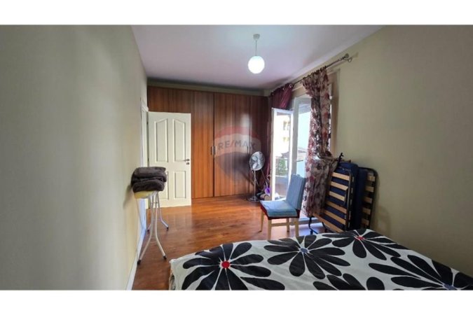 Tirane, shitet apartament 2+1 , 125 m² 185.000 € (KMY, Tiranë)