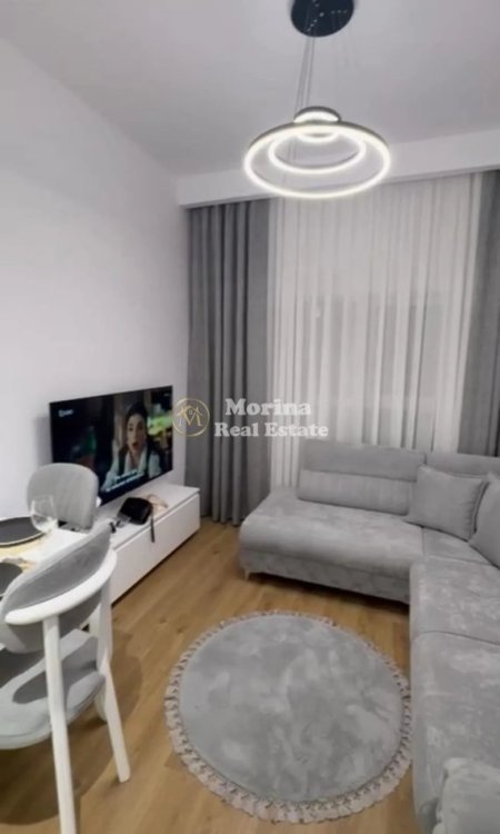 Tirane, jepet me qera apartament 1+1+Ballkon Kati 6, 69 m² 450 € (Ali Demi, Kompleksi Kadiu)