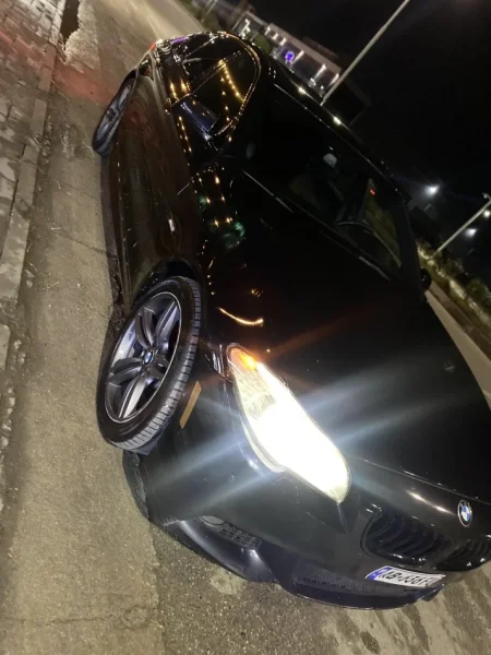 Tirane, shitet makine Bmw Benzin, automatik Klima 229.000 km 9.000 €
