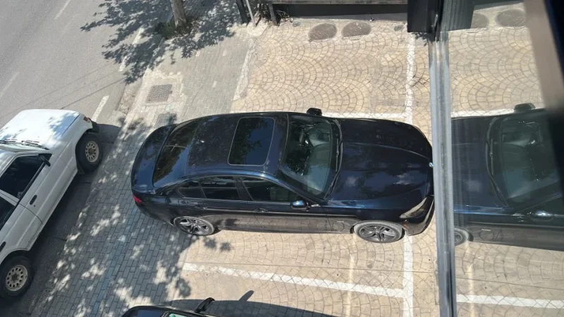 Tirane, shitet makine Bmw Benzin, automatik Klima 229.000 km 9.000 €