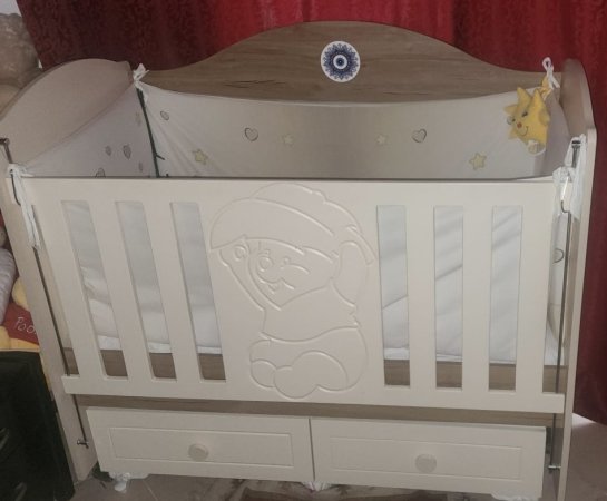 Tirane, shes Krevat 180 €