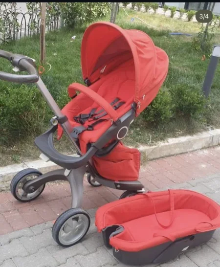 Tirane, shes Karroce Stokke 3 ne 1 cmimi 250 €