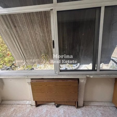 Tirane, jepet me qera apartament 1+1+Ballkon Kati 3, 65 m² 450 € (Farmacia 10)