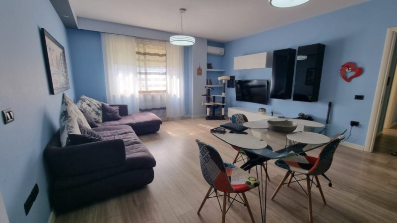 Tirane, shes apartament 2+1+Ballkon Kati 4, 109 m² 175.000 € 